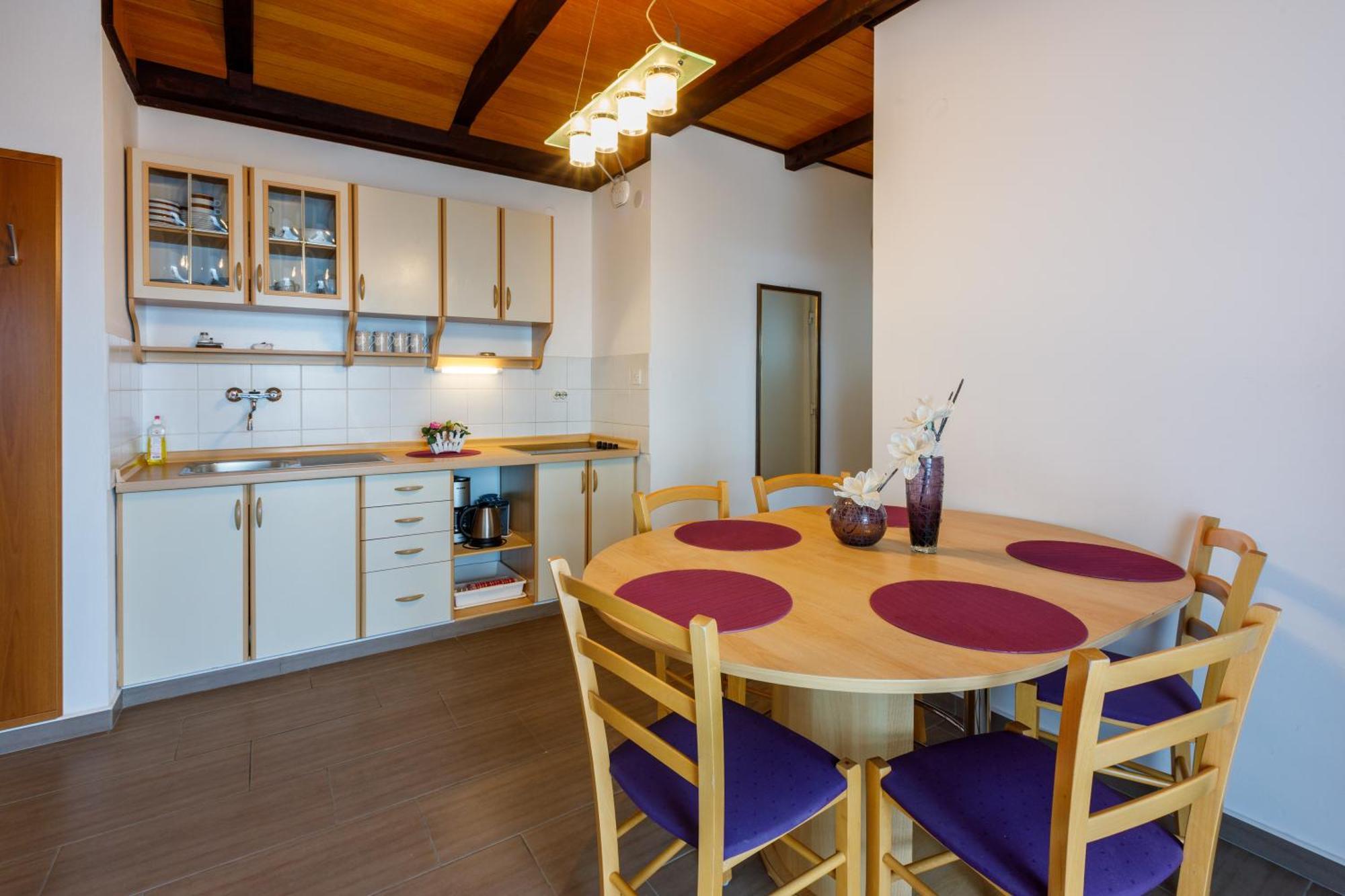 Apartmani Visnja Цриквениця Екстер'єр фото